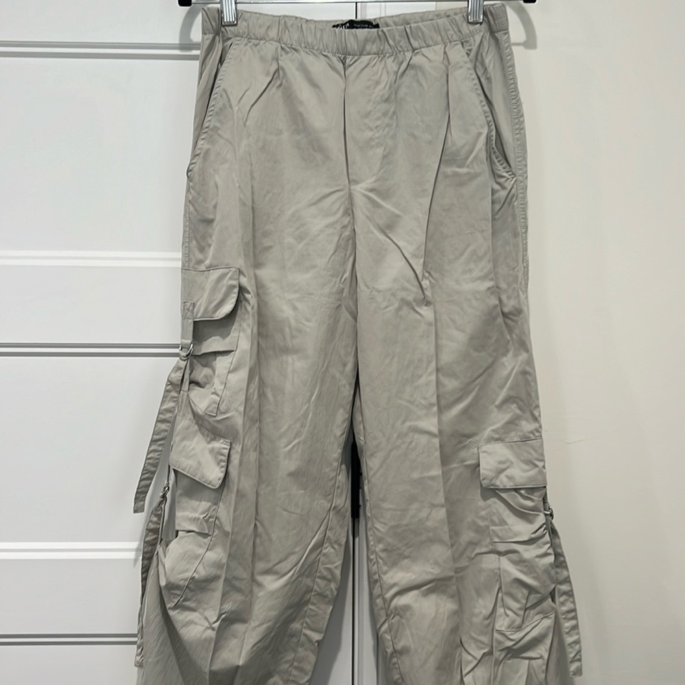 Zara Grey Parachute Pants (XS)